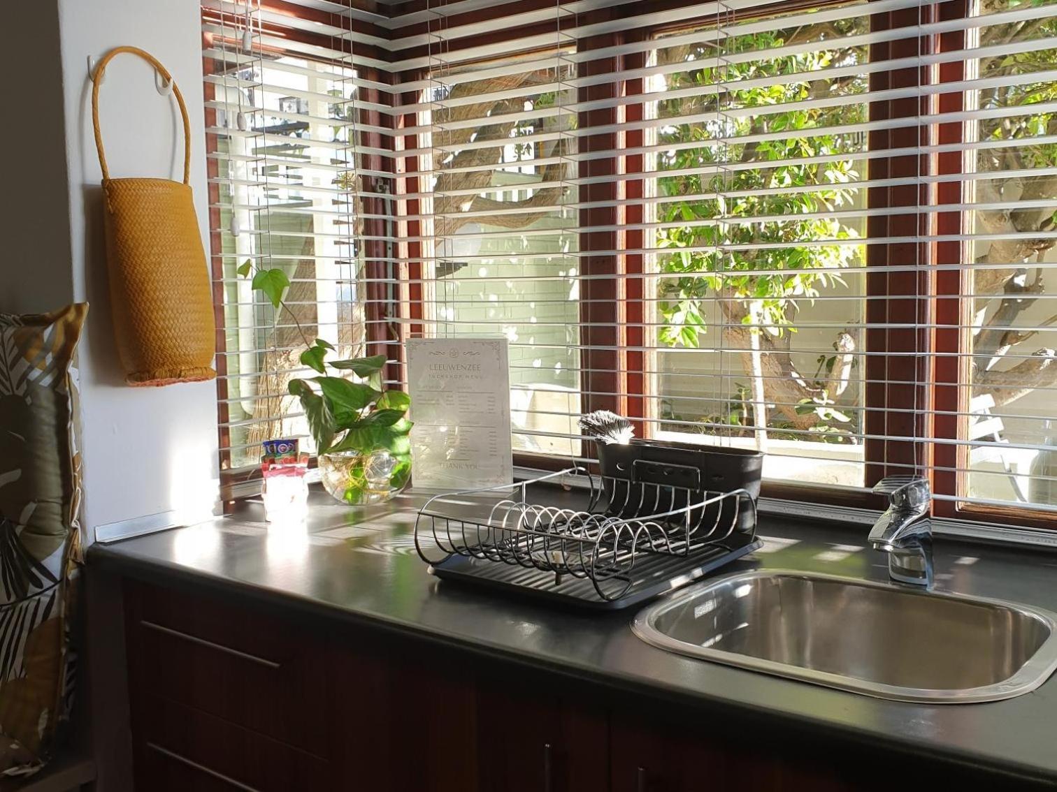 Leeuwenzee Guest house